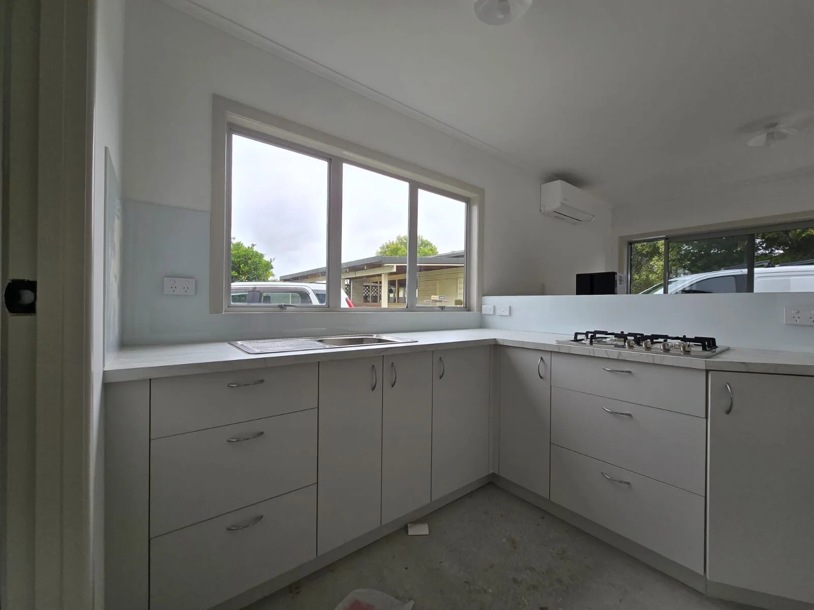 L-Shaped Family Kitchen