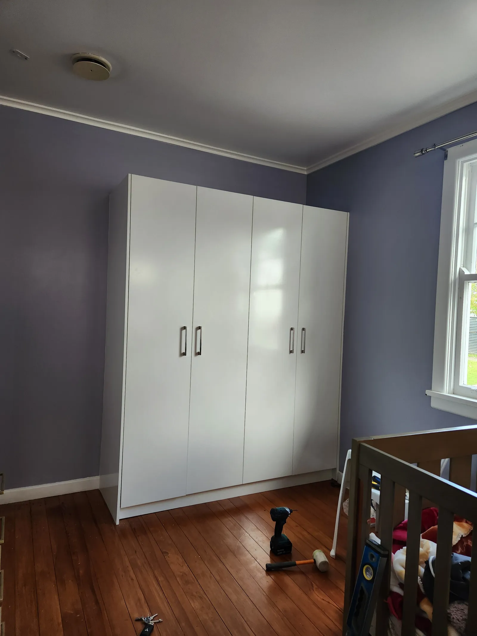 Built-In Bedroom Drawer Bank