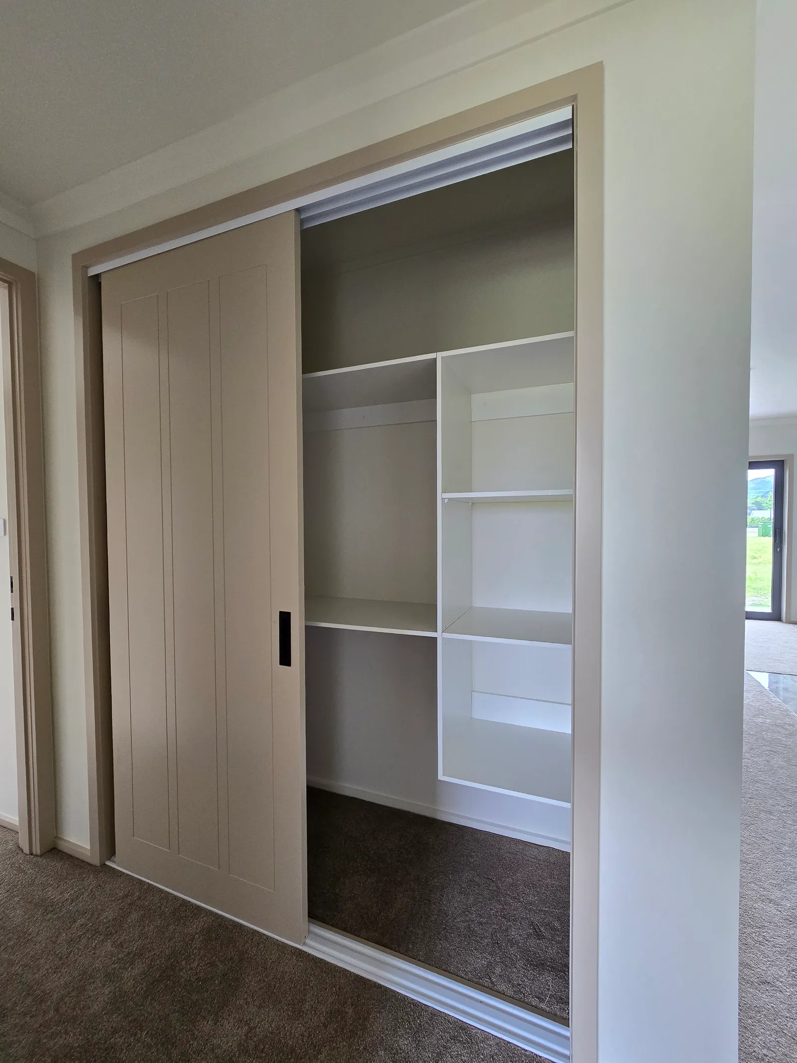 Mirror-Door Wardrobe with Cube Shelving